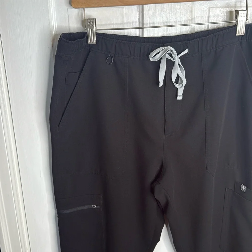 Figs Men's Cairo Cargo Black Scrub Pants M-320 Sz XL